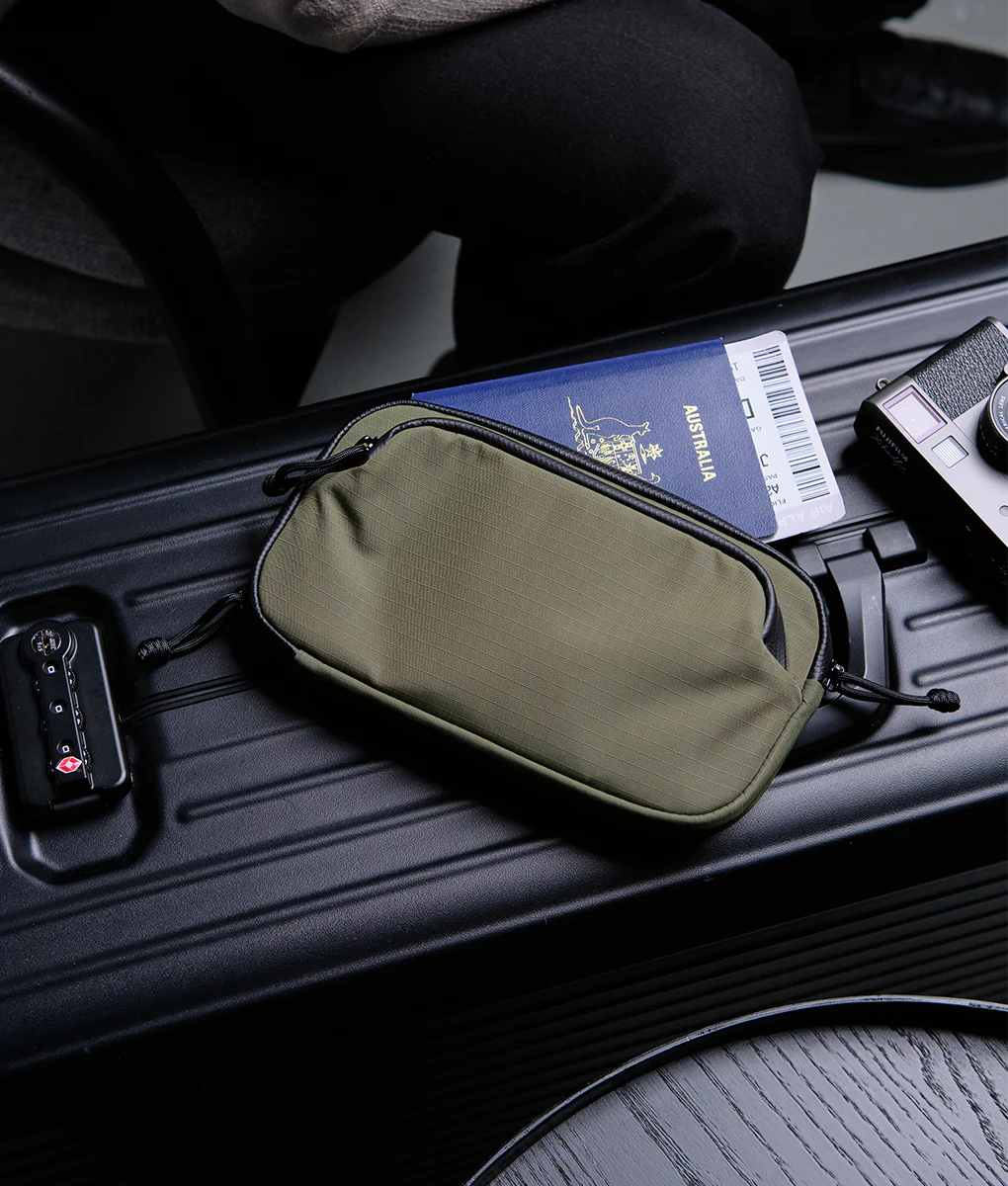 Bravo Passport Pouch - Image 33