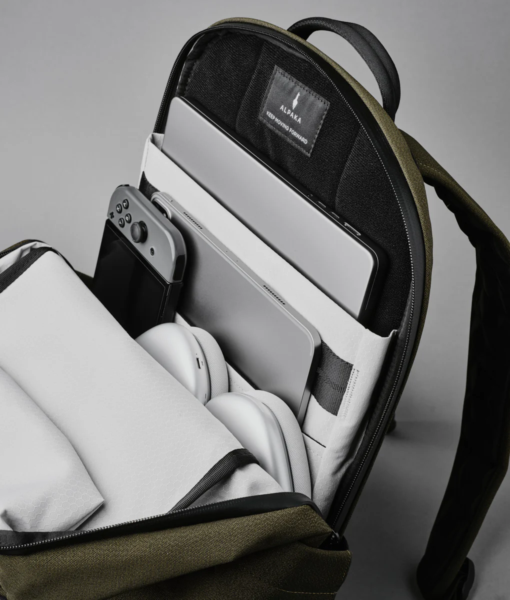 Elements Backpack Pro - Image 73