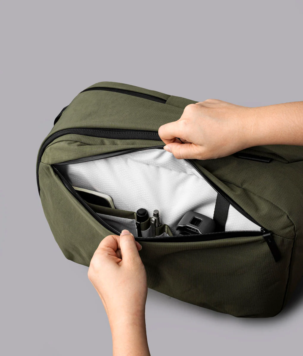 Metro Backpack Pro - Image 28