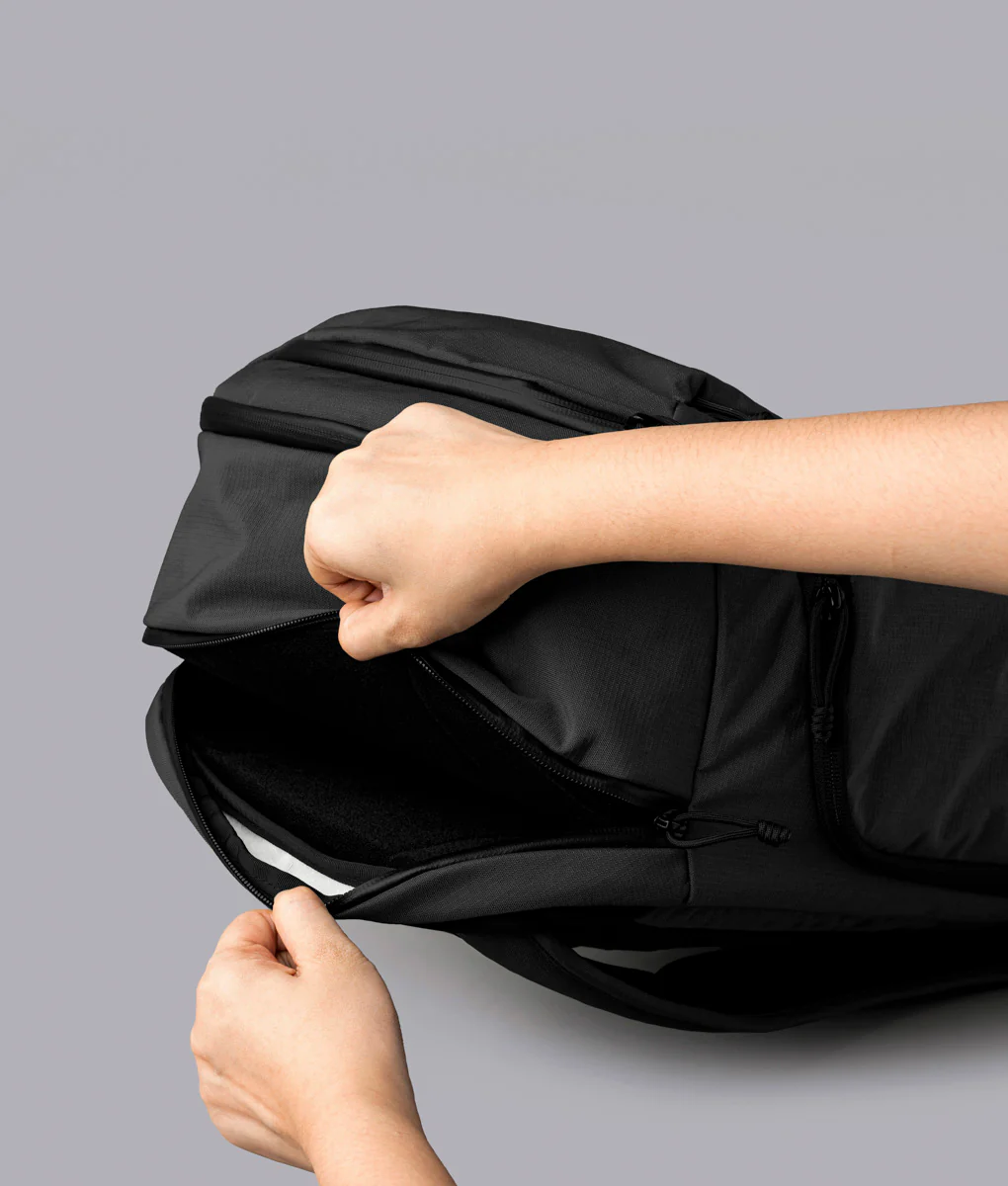 Traverse Backpack (30L) - Image 16