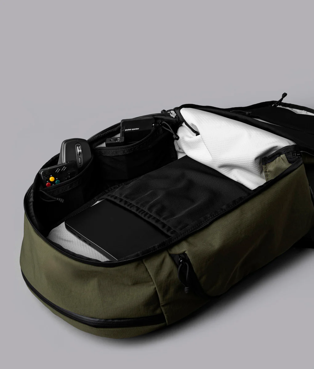 Traverse Backpack (30L) - Image 39